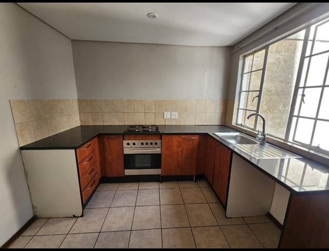 1 BEDROOM PROPERTY TO RENT IN BRAAMFONTEIN